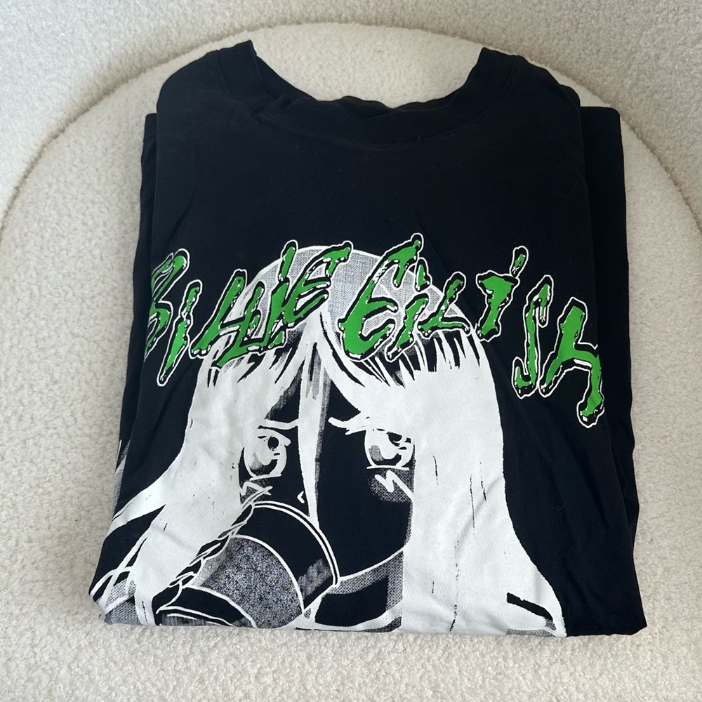 GRAPHIC TEE